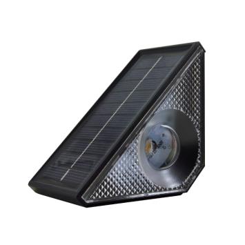 Solarna LED lampa za stepenište